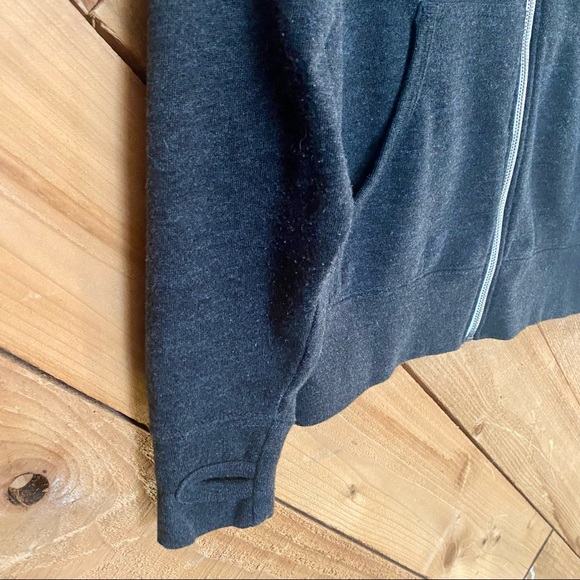 Top Wire Hop Project Llama Zip-up Gray Hoodie Sz Small, Unisex fit - Picture 7 of 13